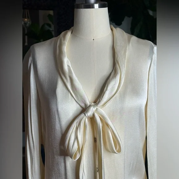Vintage 1980s Cream Silk Bow Blouse - Picture 1 of 12